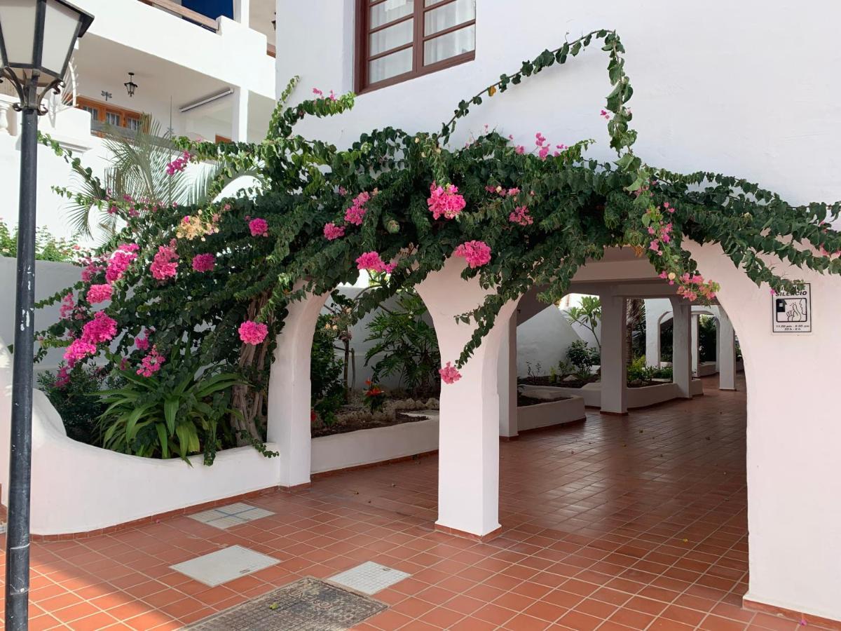 Sunny Tenerife, Los Cristianos, Studio Лос Кристианос Экстерьер фото